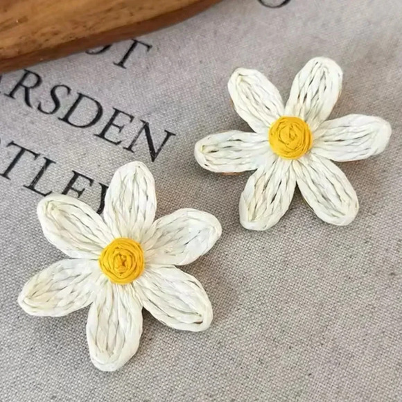 Lalita Daisy Sky Boho Raffia Flower Earrings - Picture 4 of 11